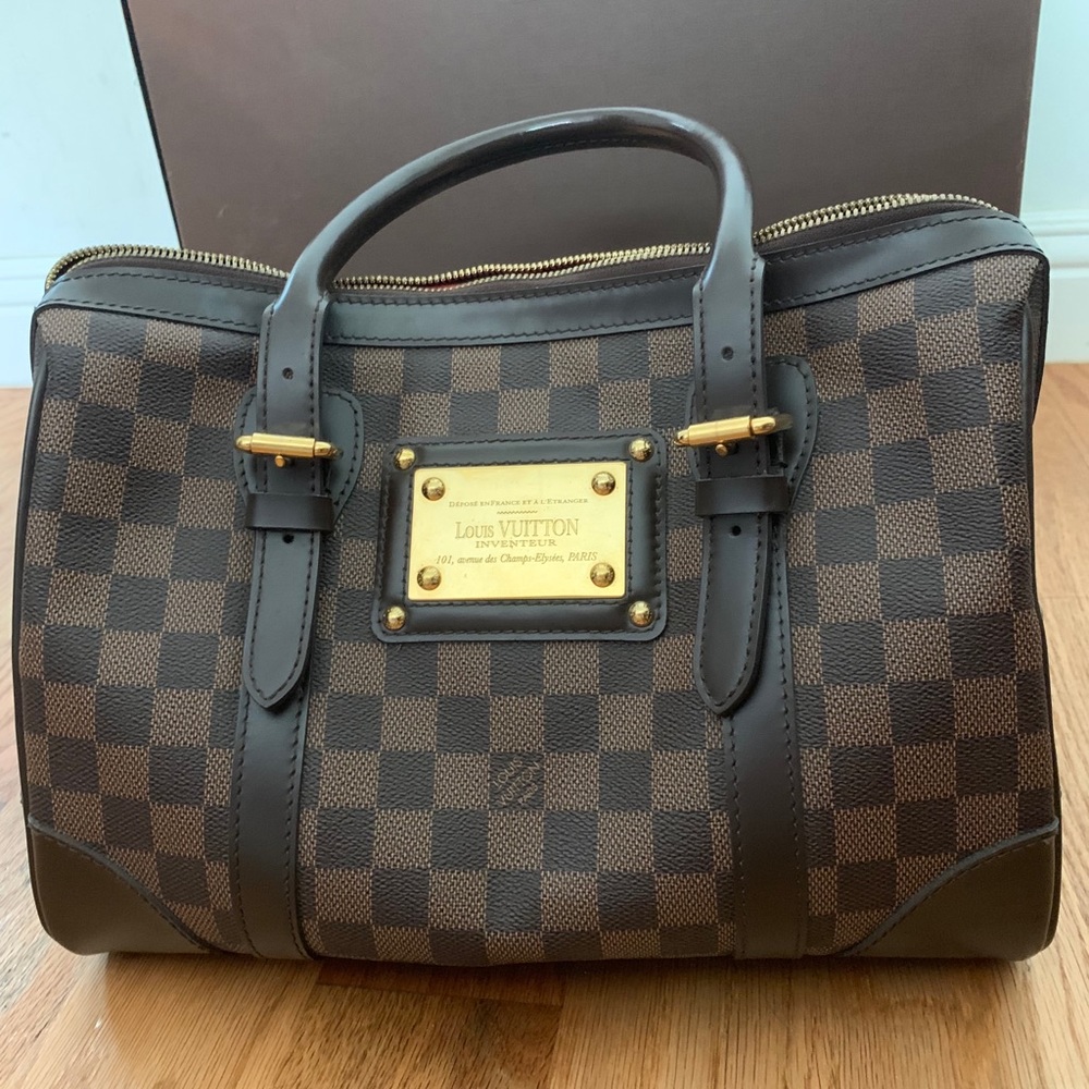 Louis Vuitton Berkeley Damier Handbag